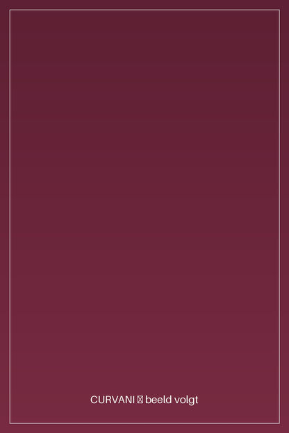 Amber — Satijnen blouse berry — detail