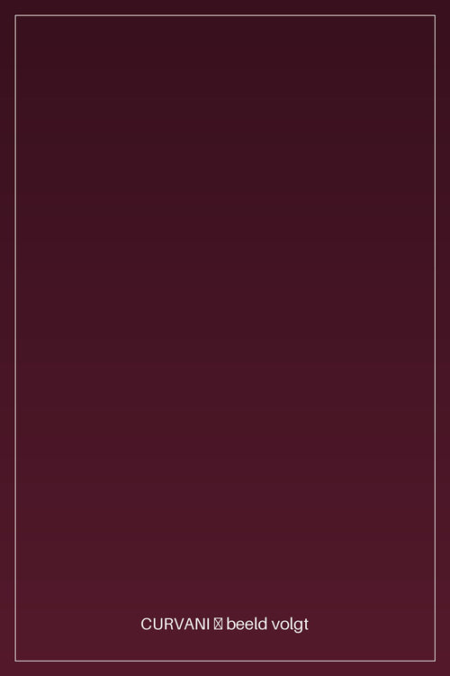 Isa — Satijnen slipdress bordeaux — detail